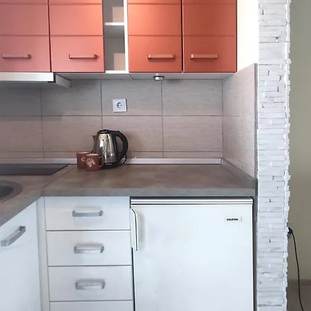 Door Apartment Divcibare