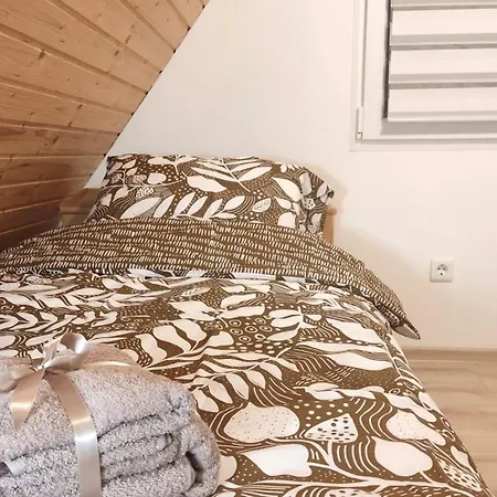 Door Apartment Divcibare
